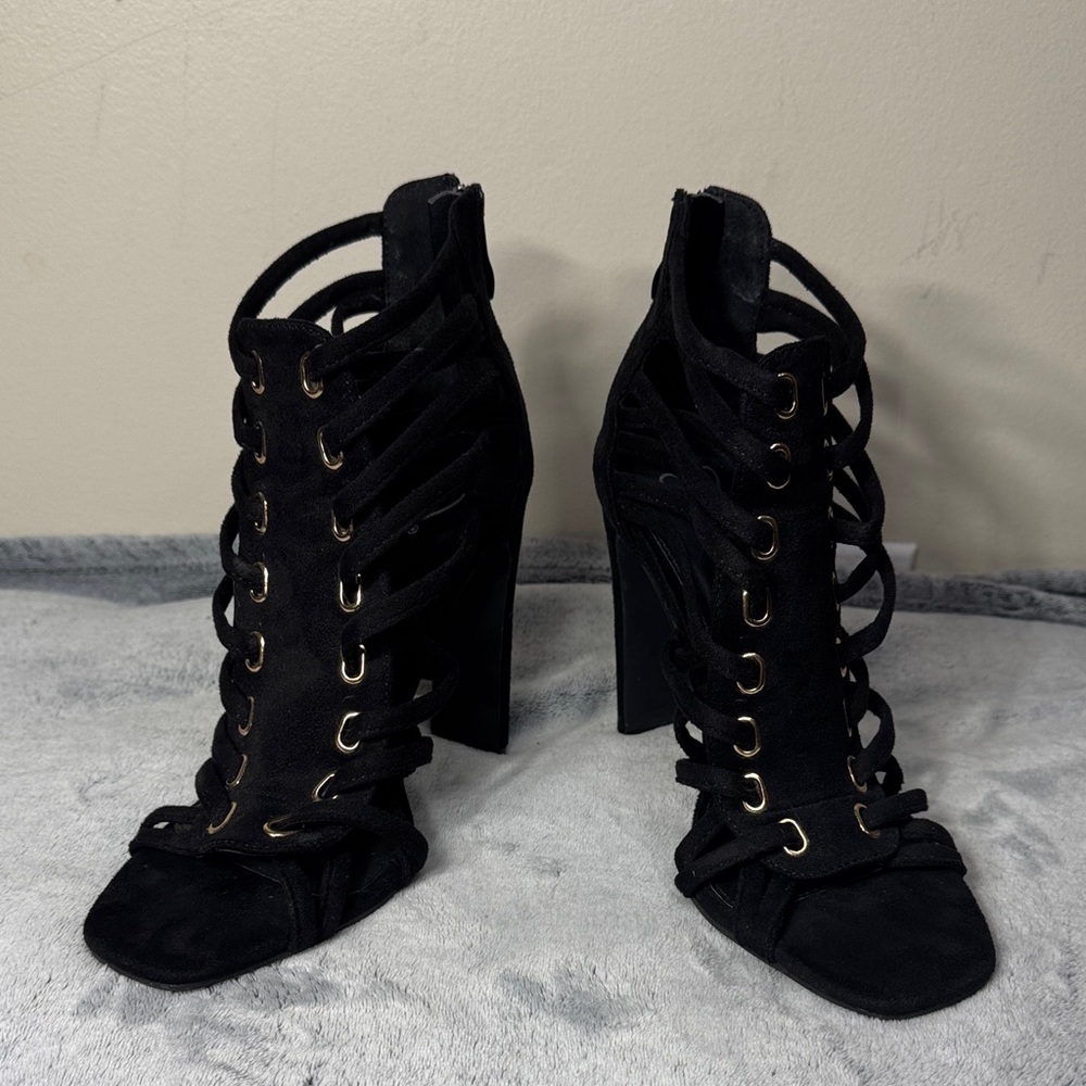 Windsor Black Faux Suede “In The Loop” Grommet Heel Booties - Size 6.5